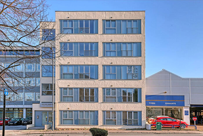 2 Bedroom Apartment To Rent In Carlton House, New London Road, Chelmsford, Essex, CM2