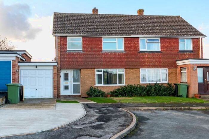 3 Bedroom Semi-Detached House To Rent In Reynolds Way, East Challow, Wantage, OX12