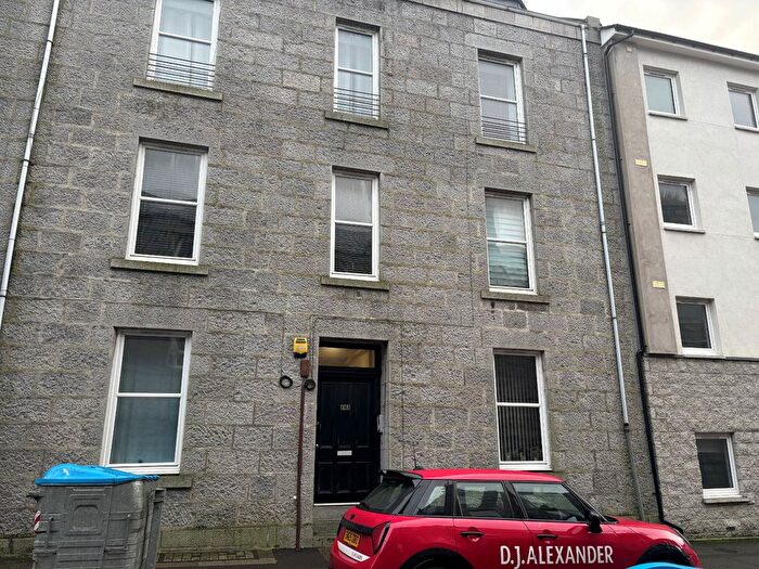 2 Bedroom Flat To Rent In Fraser Street, City Centre, Aberdeen, AB25