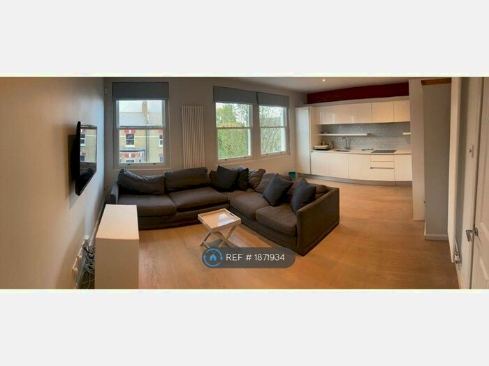 3 Bedroom Flat To Rent In Lambert Road, London, SW2