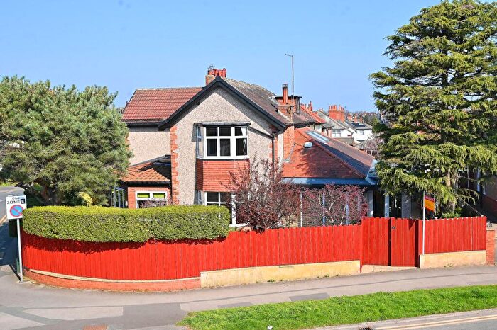 5 Bedroom Detached House For Sale In Chelmsford Road, Harrogate, HG1