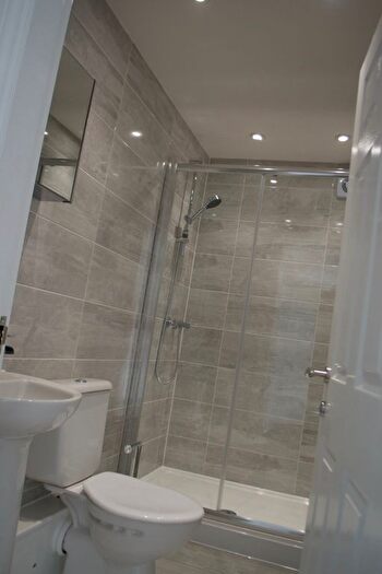 2 Bedroom Flat To Rent In Cambridge Road, Southport, PR9