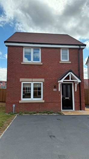 3 Bedroom Detached House To Rent In Hawkers Place, Hucknall, NG15