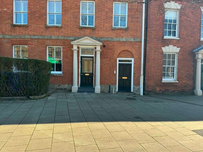 1 Bedroom Apartment To Rent In Horse Fair, Banbury, OX16