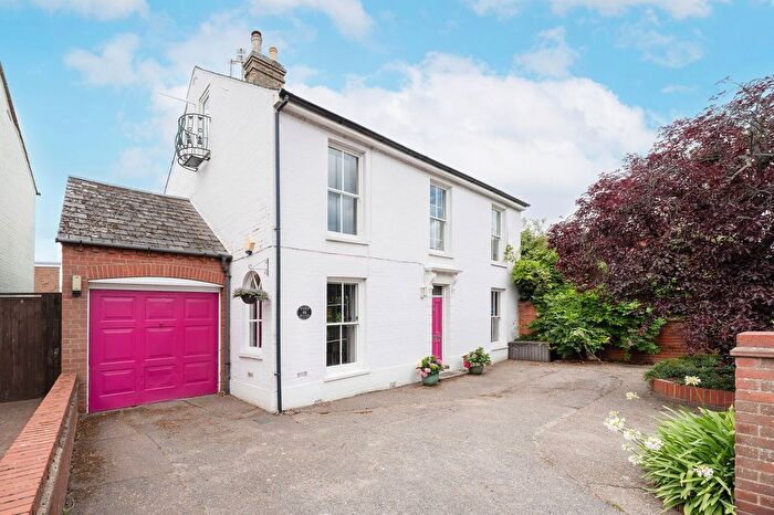 5 Bedroom Detached House For Sale In High Road, Gorleston, NR31