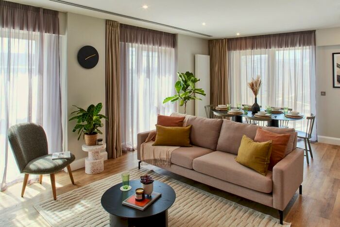 3 Bedroom Flat To Rent In The Lark, Nine Elms, SW11