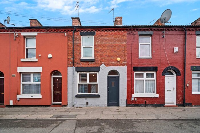2 Bedroom Terraced House To Rent In Holmes Street, Liverpool, Merseyside, L8