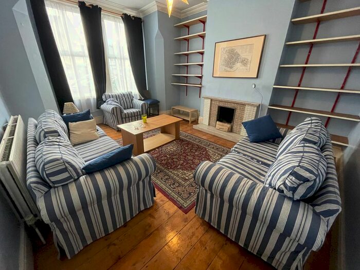 4 Bedroom Terraced House To Rent In Boreham Road, London N22