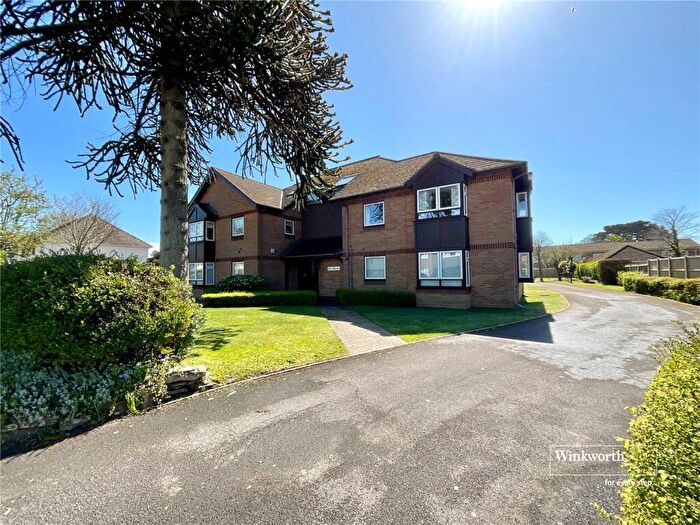 2 Bedroom Apartment For Sale In Wortley Road, Highcliffe, Christchurch, Dorset, BH23