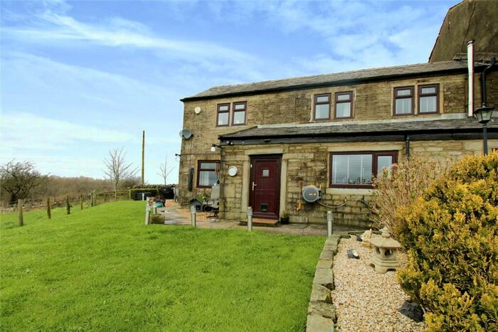 3 Bedroom Detached House To Rent In Kiln Lane, Milnrow, Rochdale, Greater Manchester, OL16