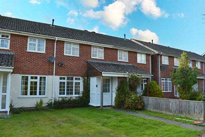 3 Bedroom Terraced House To Rent In Samber Close, Lymington, SO41