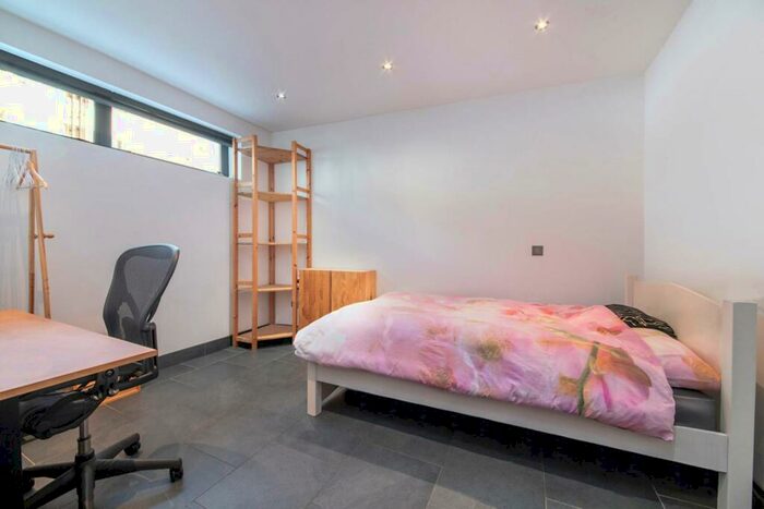 4 Bedroom Terraced House To Rent In Northchurch Road, Islington, London, N1