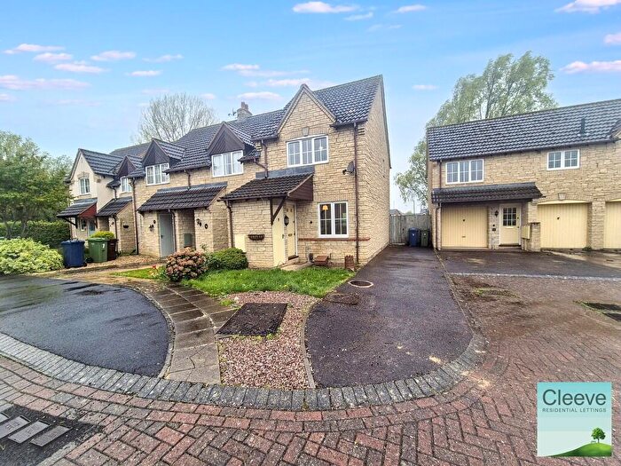2 Bedroom End Of Terrace House To Rent In Bishops Cleeve, GL52