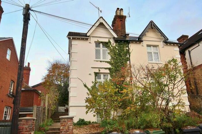 5 Bedroom Detached House To Rent In Baillie Road, Guildford, Surrey, GU1