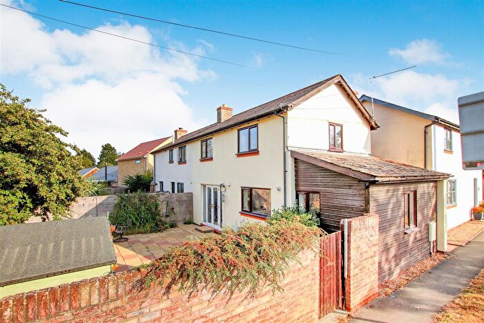 3 Bedroom Semi-Detached House For Sale In Barton Road, Haslingfield, Cambridge, CB23