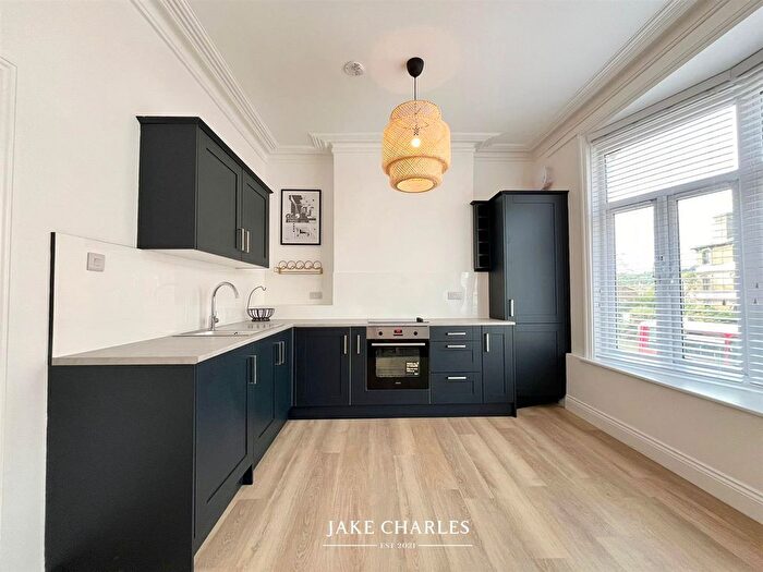 1 Bedroom Flat To Rent In High Street, Hornsey, London, N8
