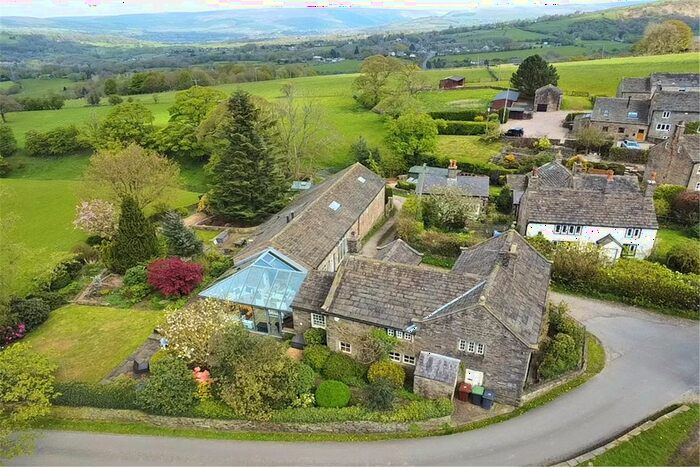 5 Bedroom Detached House To Rent In Higher Chisworth, Chisworth, Glossop, SK13