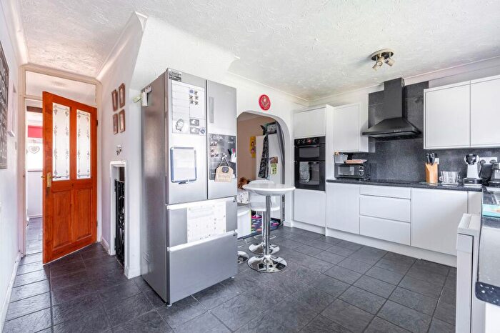 3 Bedroom Terraced House For Sale In Sale Road, Heartsease, NR7