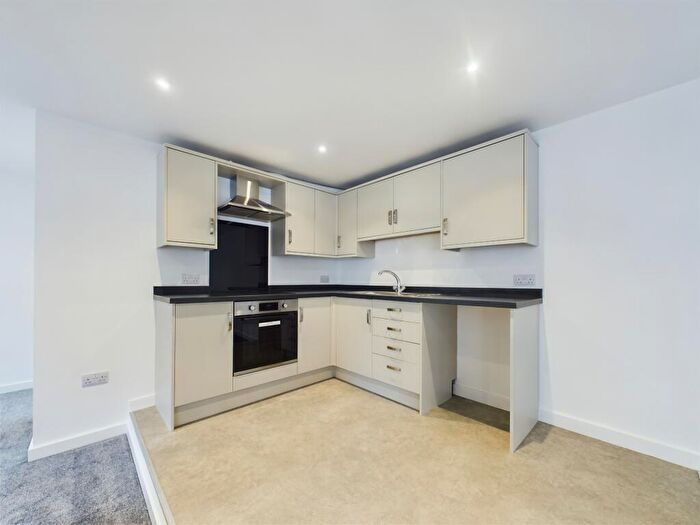 2 Bedroom Flat To Rent In Botchergate, Carlisle, CA1