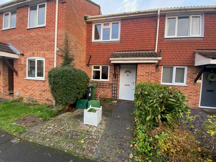 2 Bedroom Terraced House To Rent In Fyfield Road, Thatcham, RG19