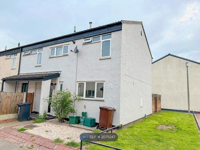 5 Bedroom End Of Terrace House To Rent In Sittang Close, Colchester, CO2