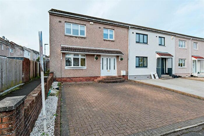 3 Bedroom End Of Terrace House To Rent In Downfield Drive, Hamilton, ML3