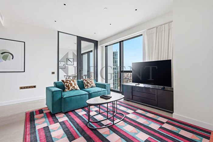 2 Bedroom Flat To Rent In River Park Tower, Nine Elms Ln, SW8