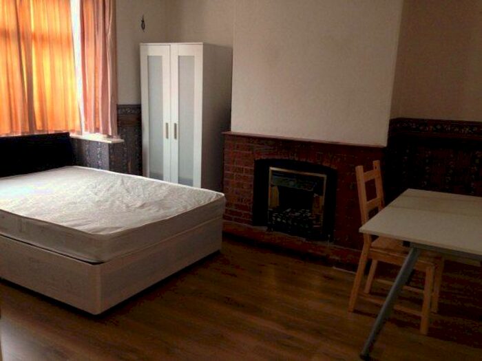 4 Bedroom Terraced House To Rent In Clay Lane, Coventry, West Midlands, CV2