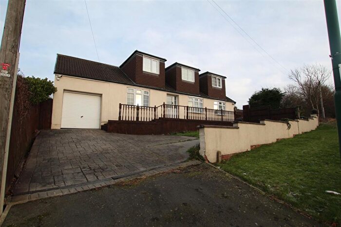 5 Bedroom Property To Rent In Ormesby Bank, Ormesby, Middlesbrough, TS7
