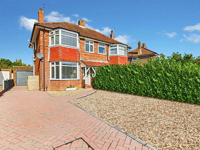 3 Bedroom Semi-Detached House For Sale In Terringes Avenue, Worthing, BN13