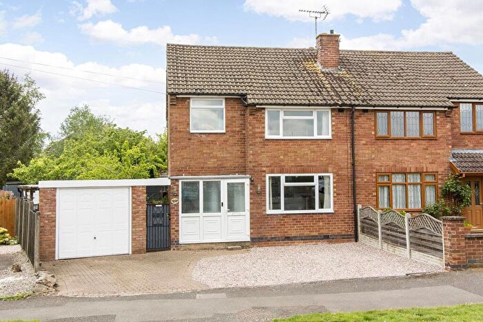 3 Bedroom Semi-Detached House For Sale In Woodway Road, Lutterworth, LE17
