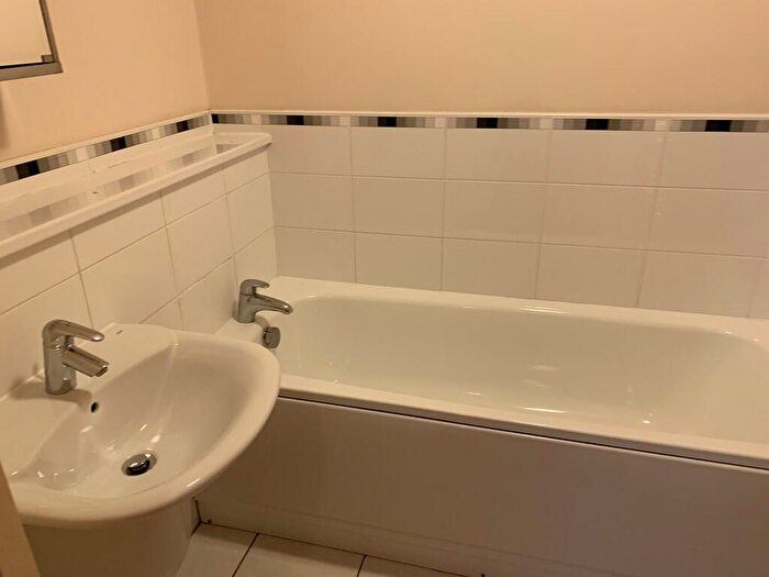 2 Bedroom Apartment To Rent In Bath Row, Birmingham, B15