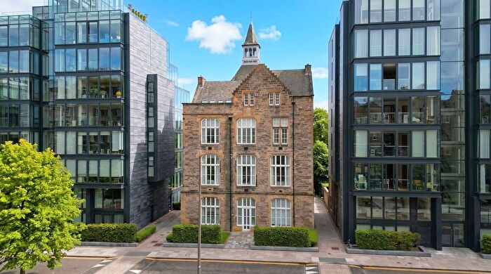 2 Bedroom Flat For Sale In Simpson Loan, Edinburgh, EH3