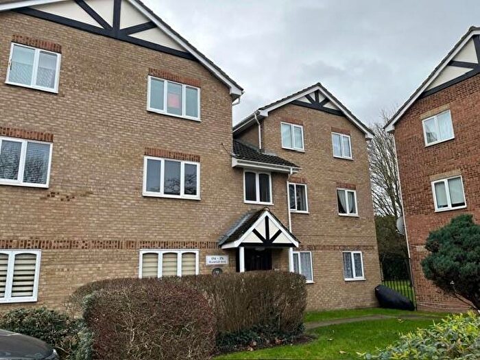 2 Bedroom Flat To Rent In Heathfield Drive, Mitcham, CR4