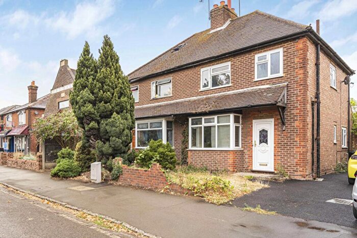 3 Bedroom Semi-Detached House For Sale In Woking Road, Guildford, Surrey, GU1