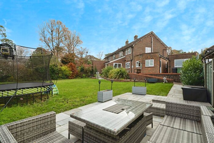 3 Bedroom Semi-Detached House For Sale In Yarm Close, Leatherhead, Surrey, KT22