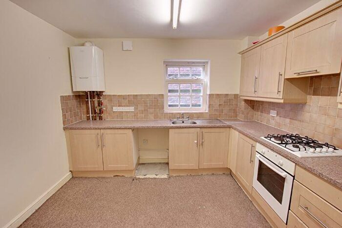 2 Bedroom Flat To Rent In Conigre, Trowbridge, BA14