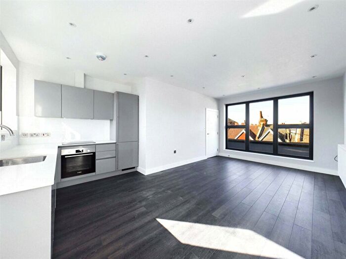 1 Bedroom Flat To Rent In Shelley Road, Hove, East Sussex, BN3