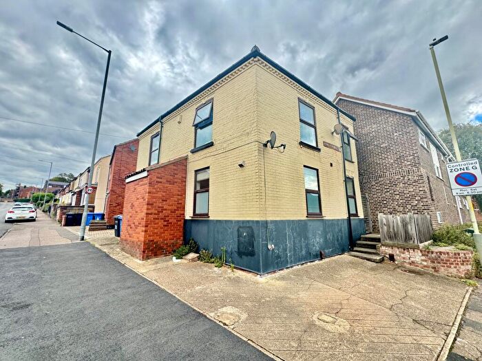 2 Bedroom Flat To Rent In Silver Road, Norwich, NR3