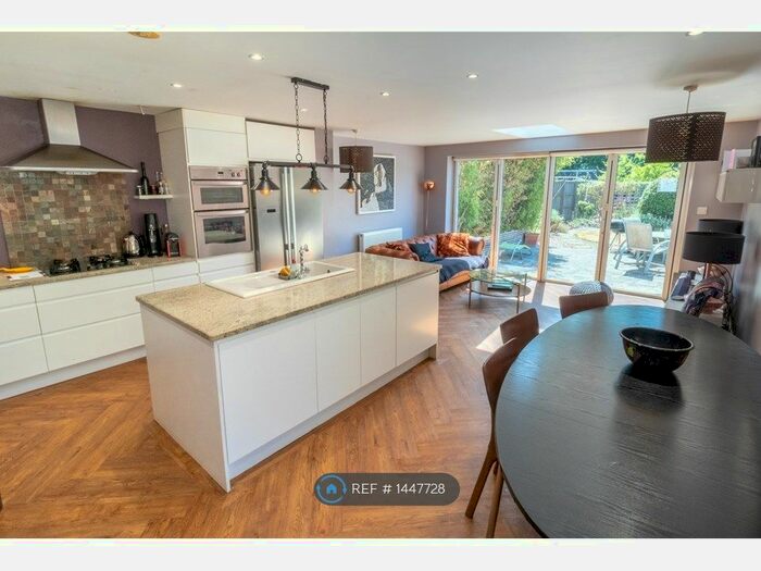 4 Bedroom Semi-Detached House To Rent In Blakeney Avenue, Beckenham, BR3