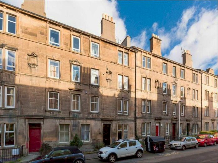 2 Bedroom Flat To Rent In Roseburn Place, Edinburgh, EH12