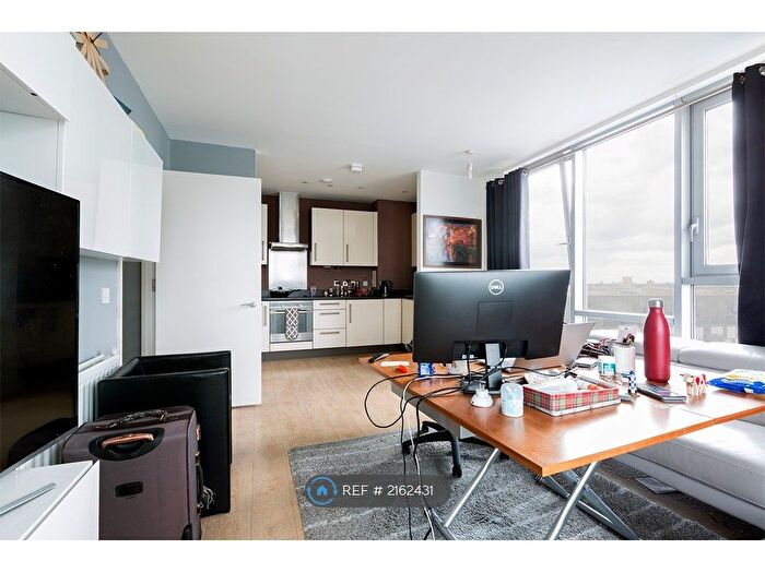 2 Bedroom Flat To Rent In Rick Roberts Way, London, E15