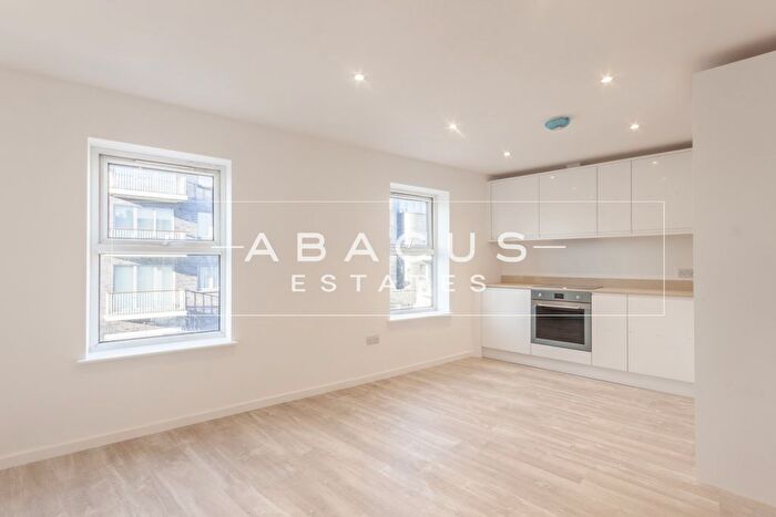 2 Bedroom Flat To Rent In Olive Road, London, NW2