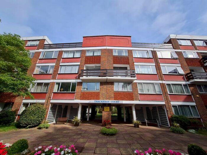 3 Bedroom Flat To Rent In Thackeray Court, Hanger Vale Lane, London, W5