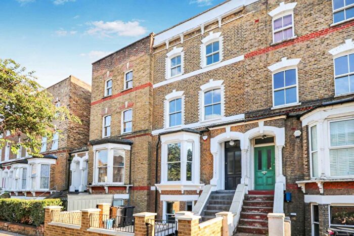 5 Bedroom House For Sale In Farleigh Road, Stoke Newington, N16
