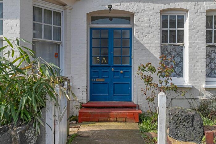 2 Bedroom Flat For Sale In Queensthorpe Road, Sydenham, SE26