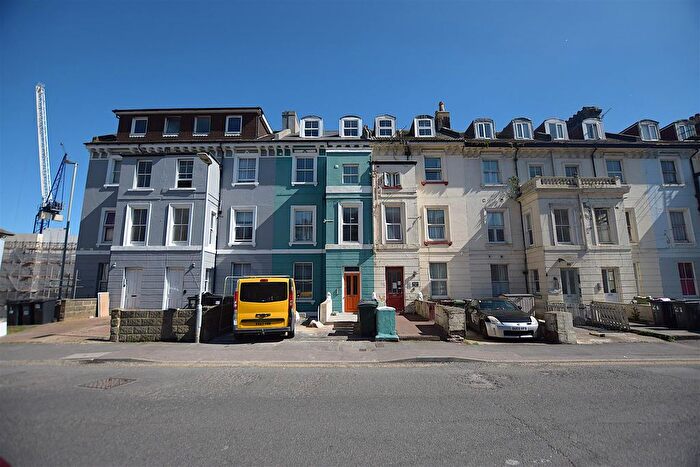 2 Bedroom Flat To Rent In Devonshire Road, Hastings, TN34