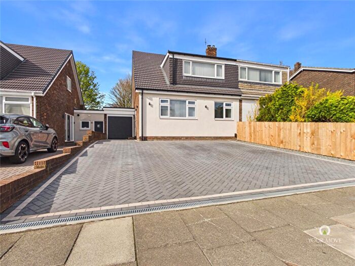 3 Bedroom Semi-Detached House For Sale In Oakfield Road, Whickham, NE16