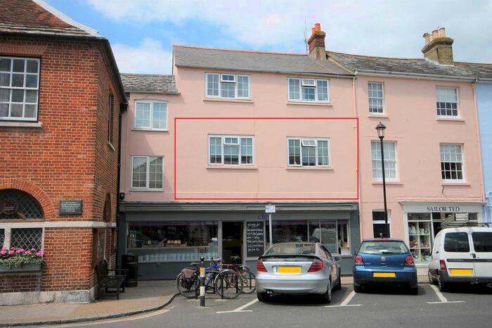 1 Bedroom Flat To Rent In The Square, Yarmouth, PO41