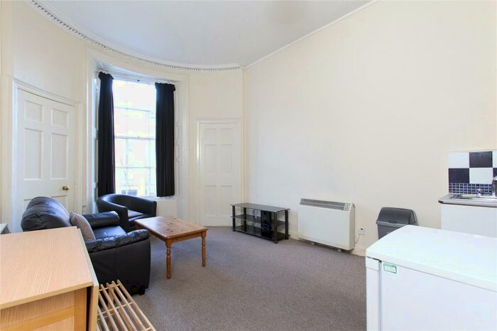 1 Bedroom Flat To Rent In Nicolson Street, Newington, Edinburgh, EH8